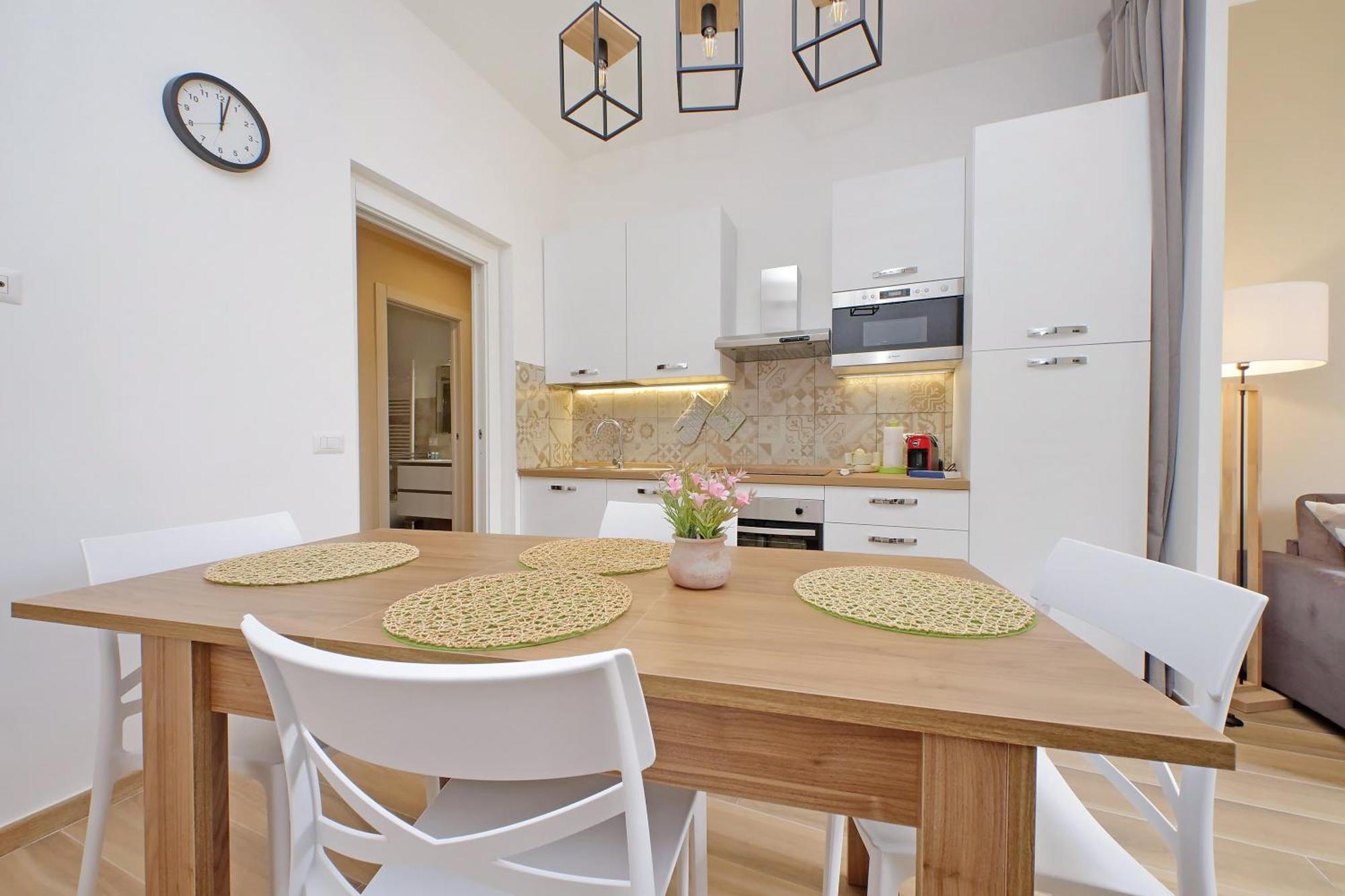 Prestigious Re Di Roma Apartment ภายนอก รูปภาพ